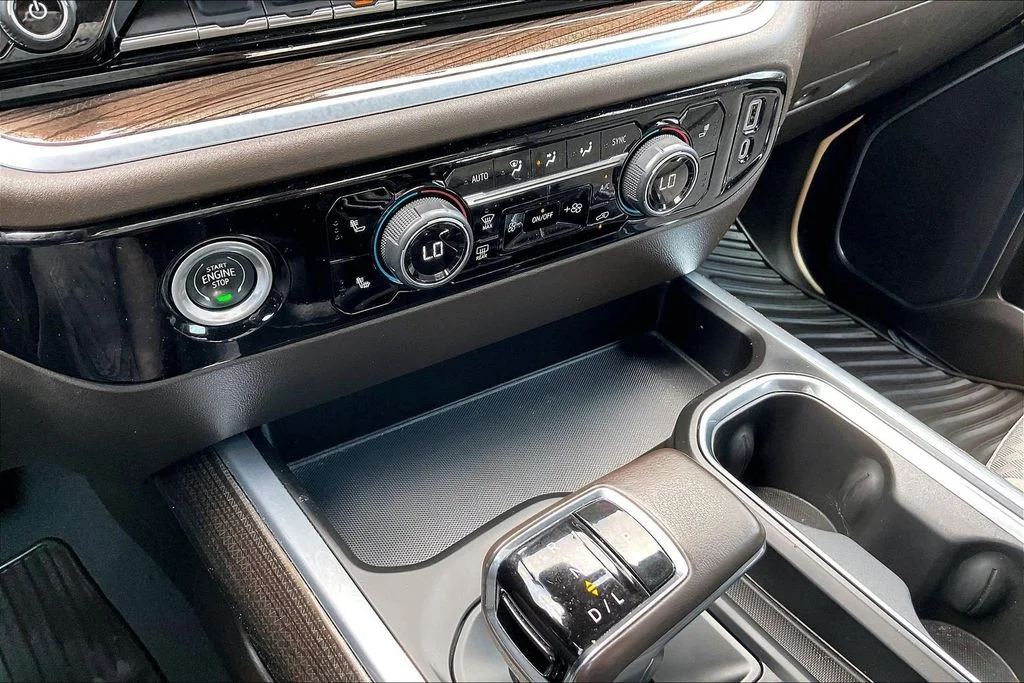Used 2022 Gray Chevrolet RST image 25