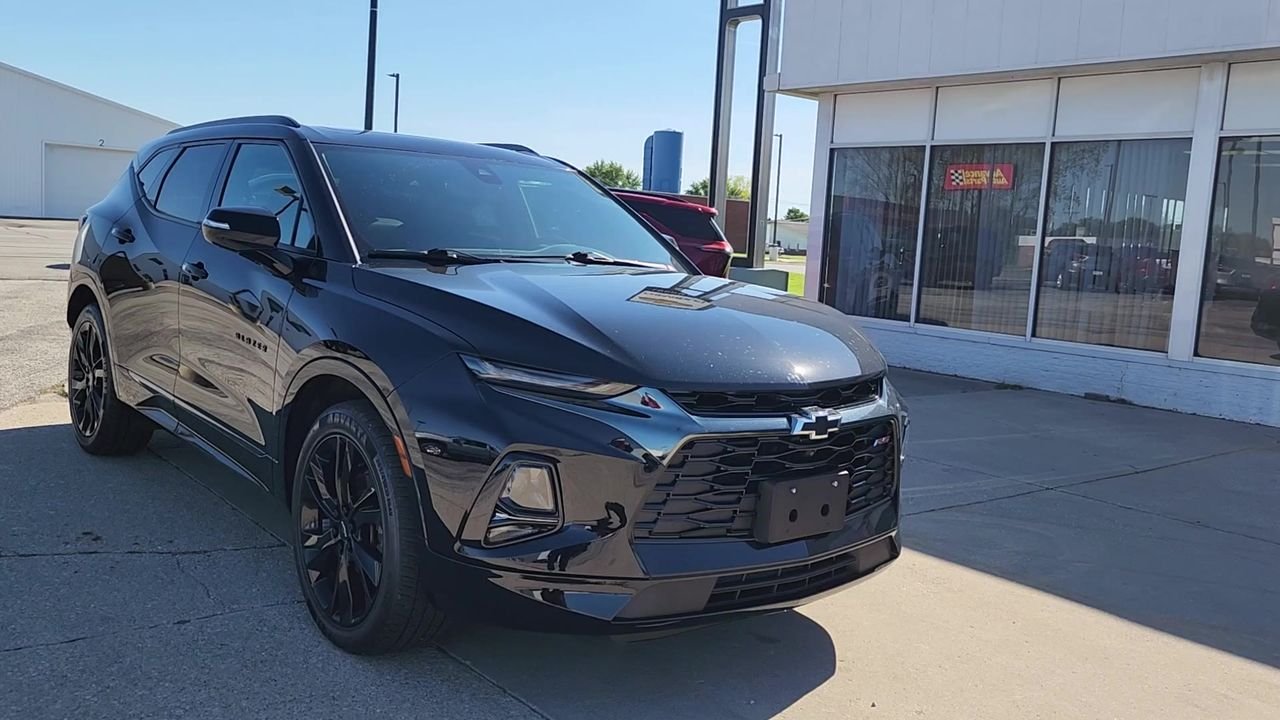 Used 2022 Black Chevrolet RS image 5