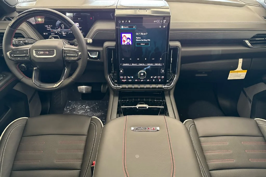 2026 GMC Yukon XL AT4 Ultimate - Photo 10