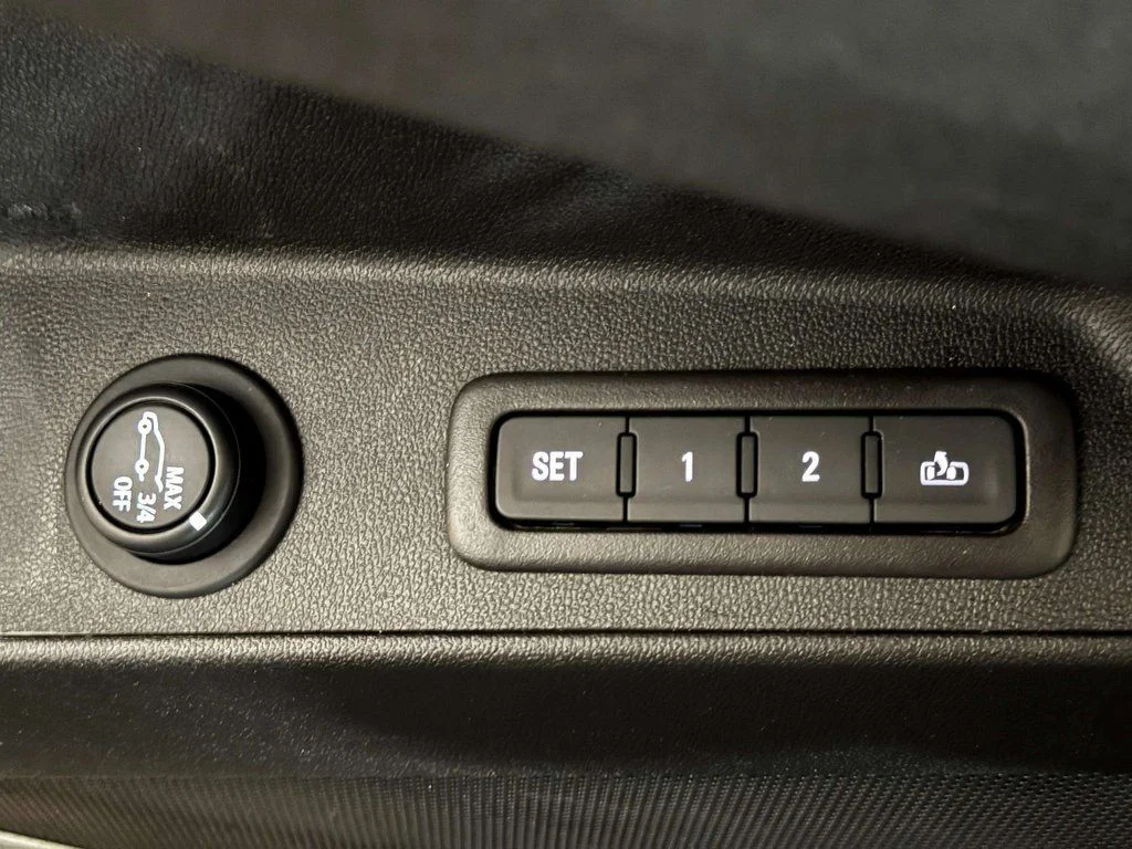 Used 2022 Mosaic Black Metallic Chevrolet Premier image 21