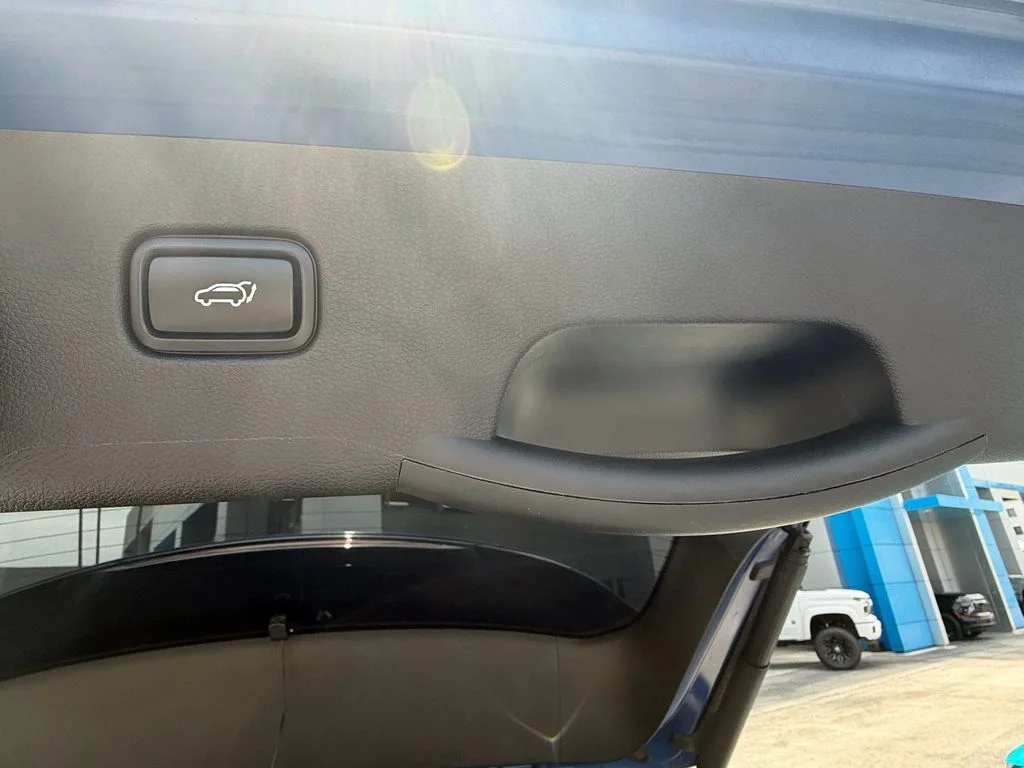 Used 2025 Blue Kia EX image 15