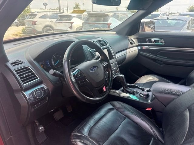 Used 2016 Red Ford Sport image 8