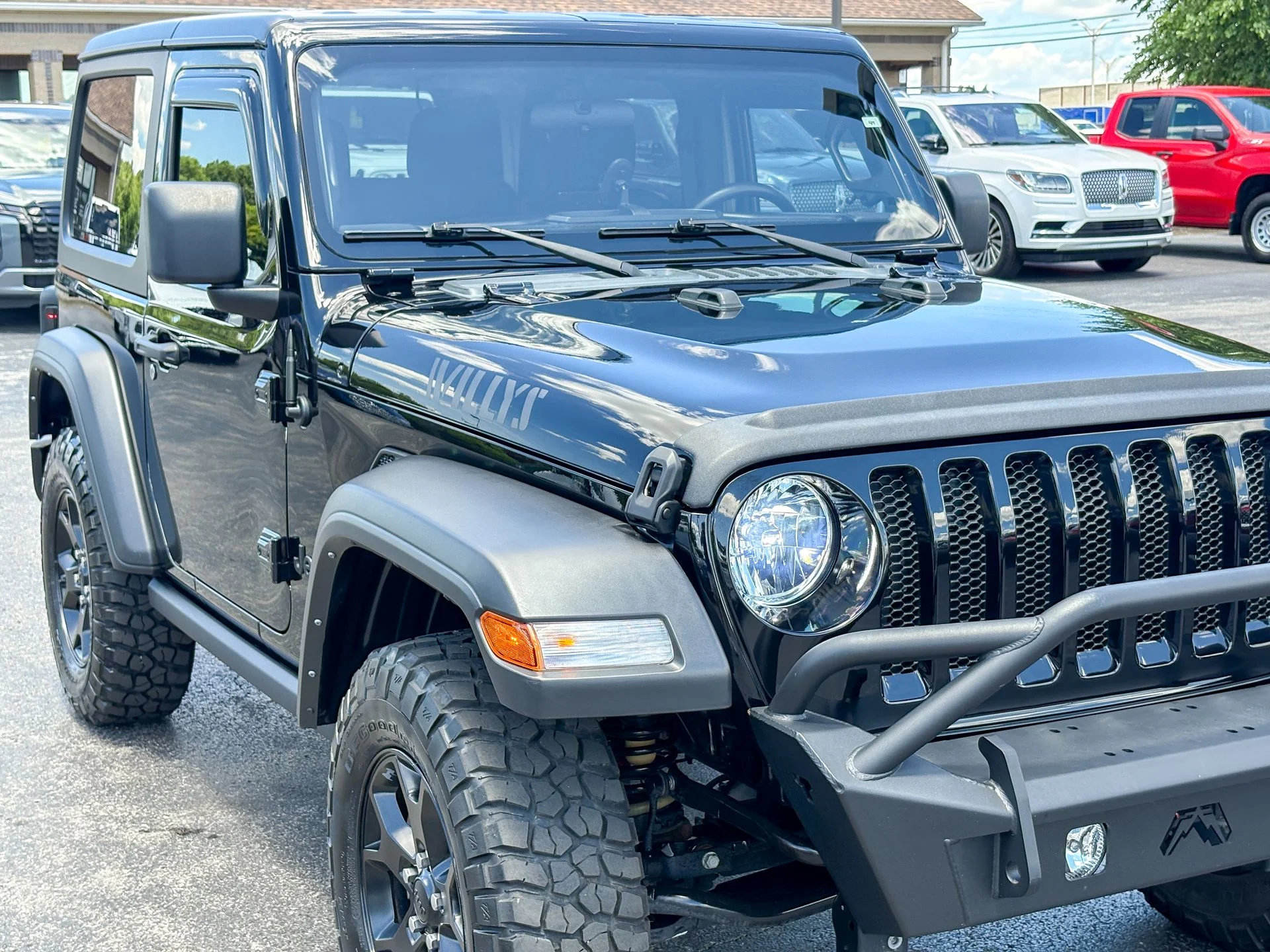 Used 2022 Black Jeep  image 3