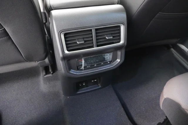New 2026 Pure Gray Volkswagen 2.0T SEL image 23