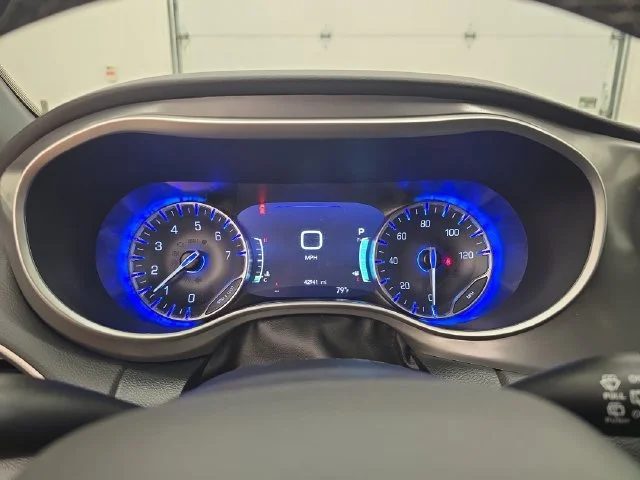 Used 2025 Fathom Blue Pearlcoat Chrysler Select image 29