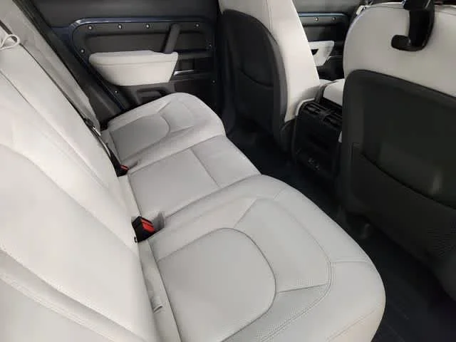 2026 Land Rover Defender X-Dynamic SE - Photo 49
