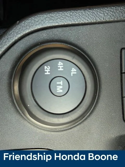 Used 2019 Silver Ford XLT image 21