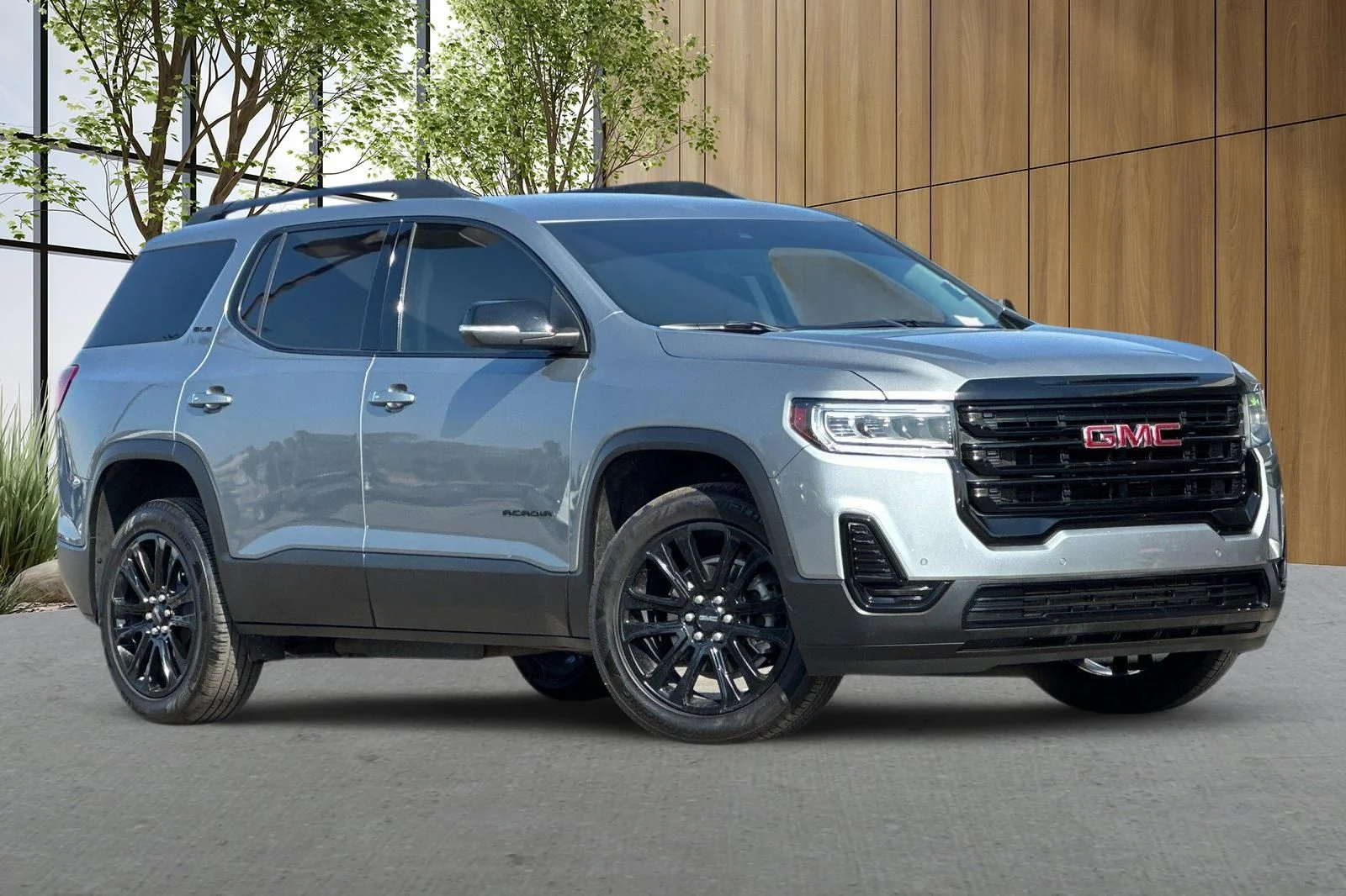 Used 2023 Silver GMC SLE image 2