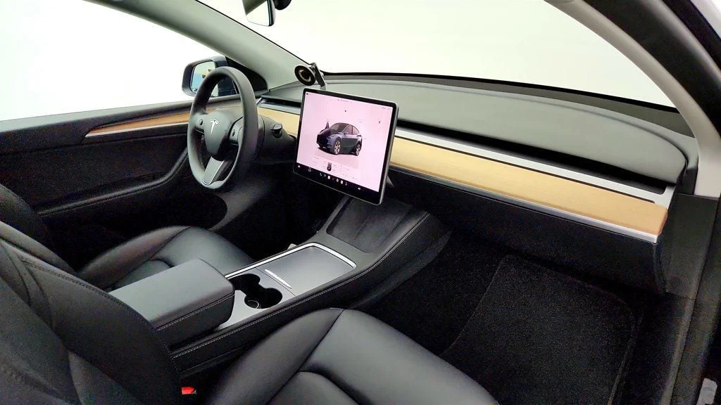 Used 2024 Stealth Grey Tesla RWD *Ltd Avail* image 30