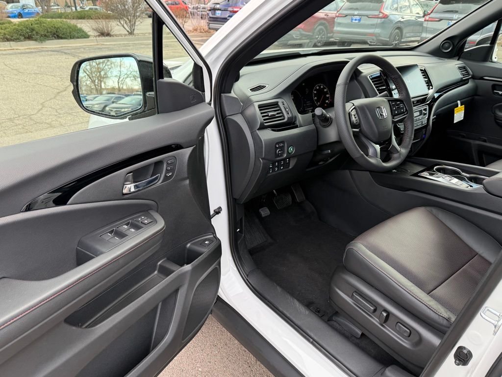 2026 Honda Ridgeline Black Edition - Photo 12