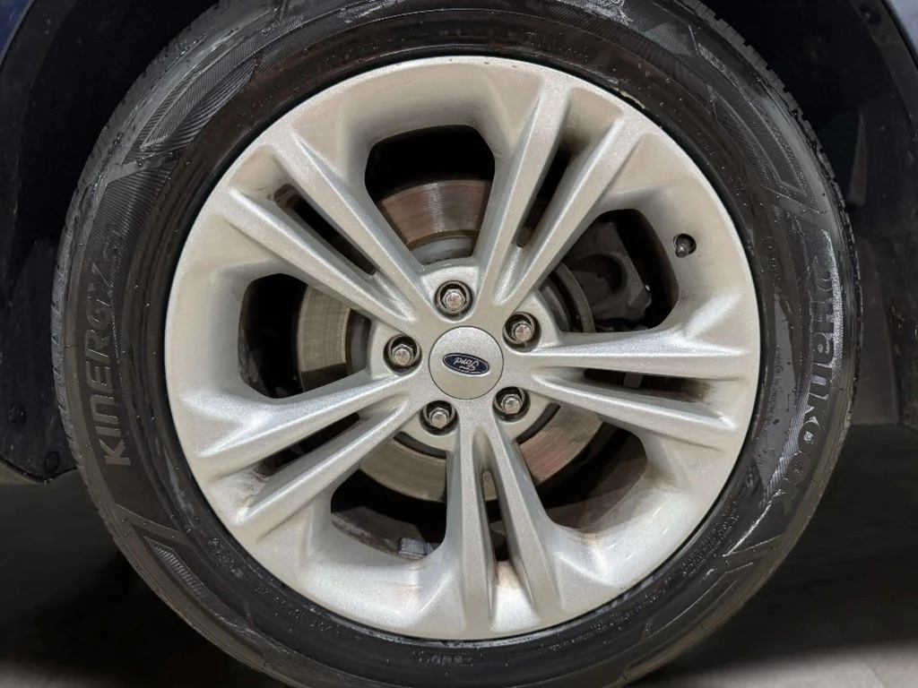 Used 2017 Blue Jeans Metallic Ford SEL image 29