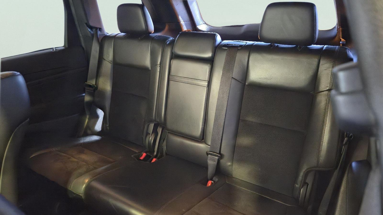 Used 2018 Diamond Black Crystal Pearlcoat Jeep Altitude image 24