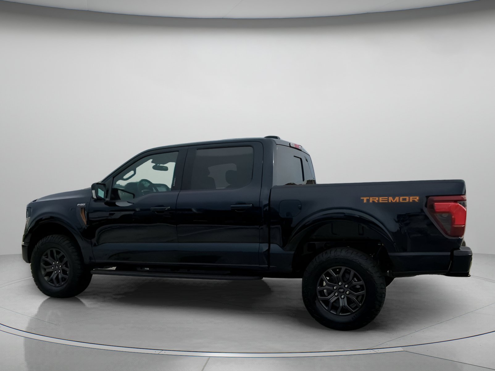 New 2026 Agate Black Metallic Ford Tremor® image 15