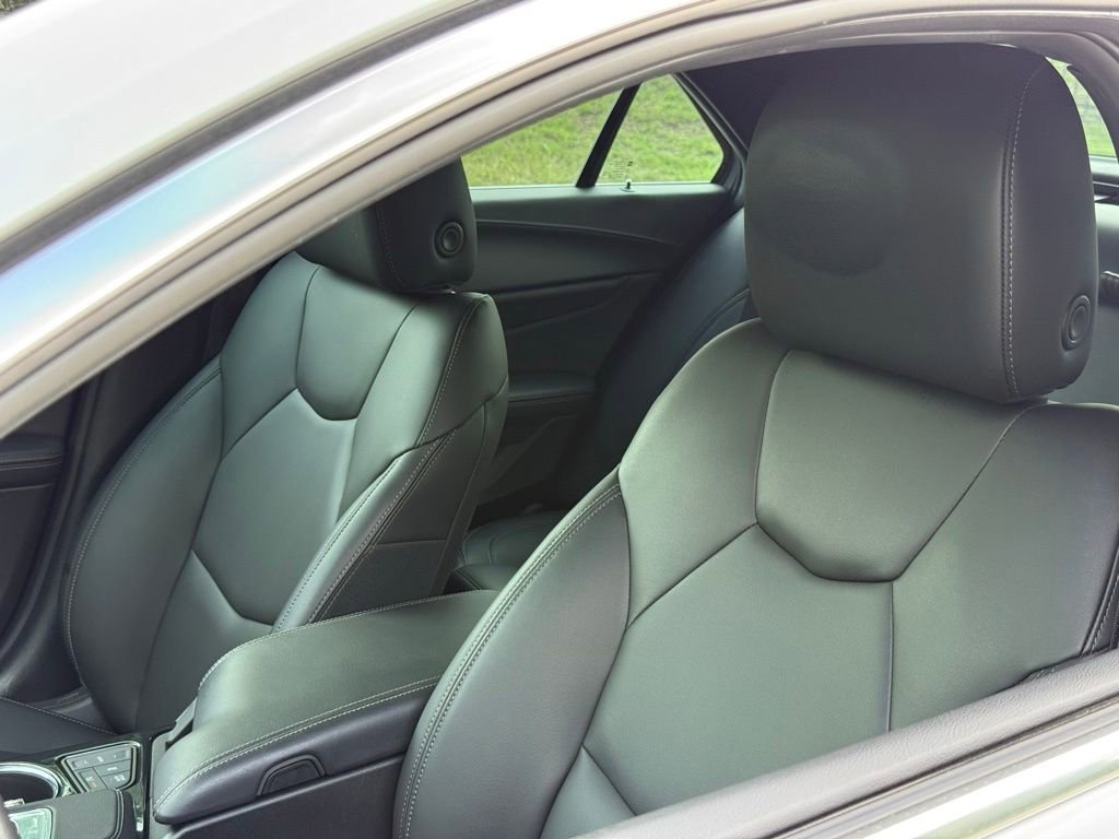 Certified Used 2023 Crystal White Tricoat Cadillac Luxury image 15