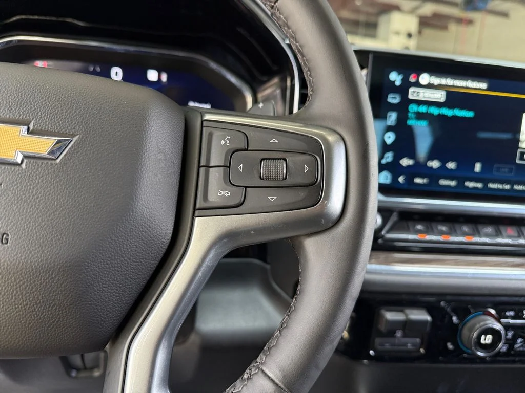 Used 2024 White Chevrolet LT image 25