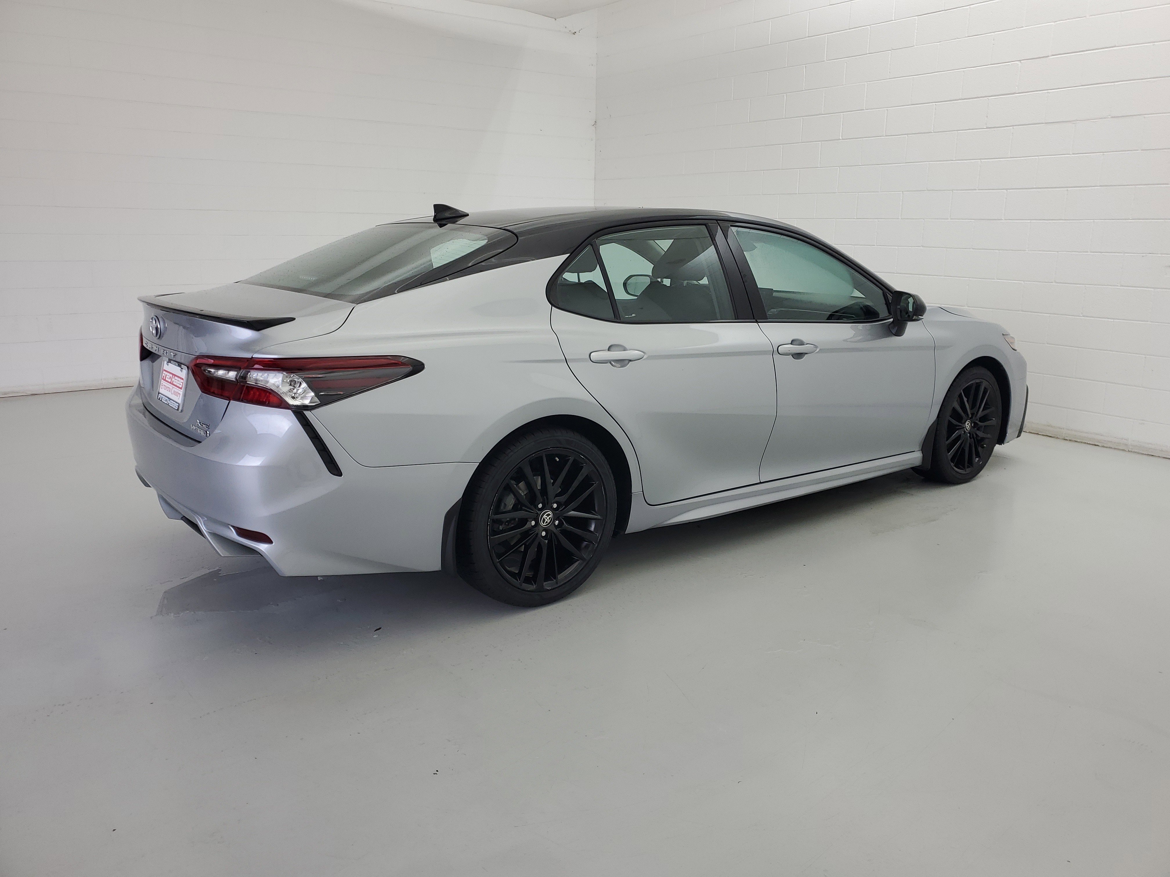 Used 2023 Celestial Silver Metallic/Midnight Black Metallic Toyota XSE image 5