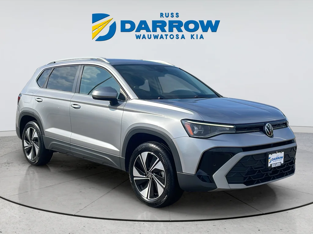 Used 2025 Gray Volkswagen 1.5T SE image 7