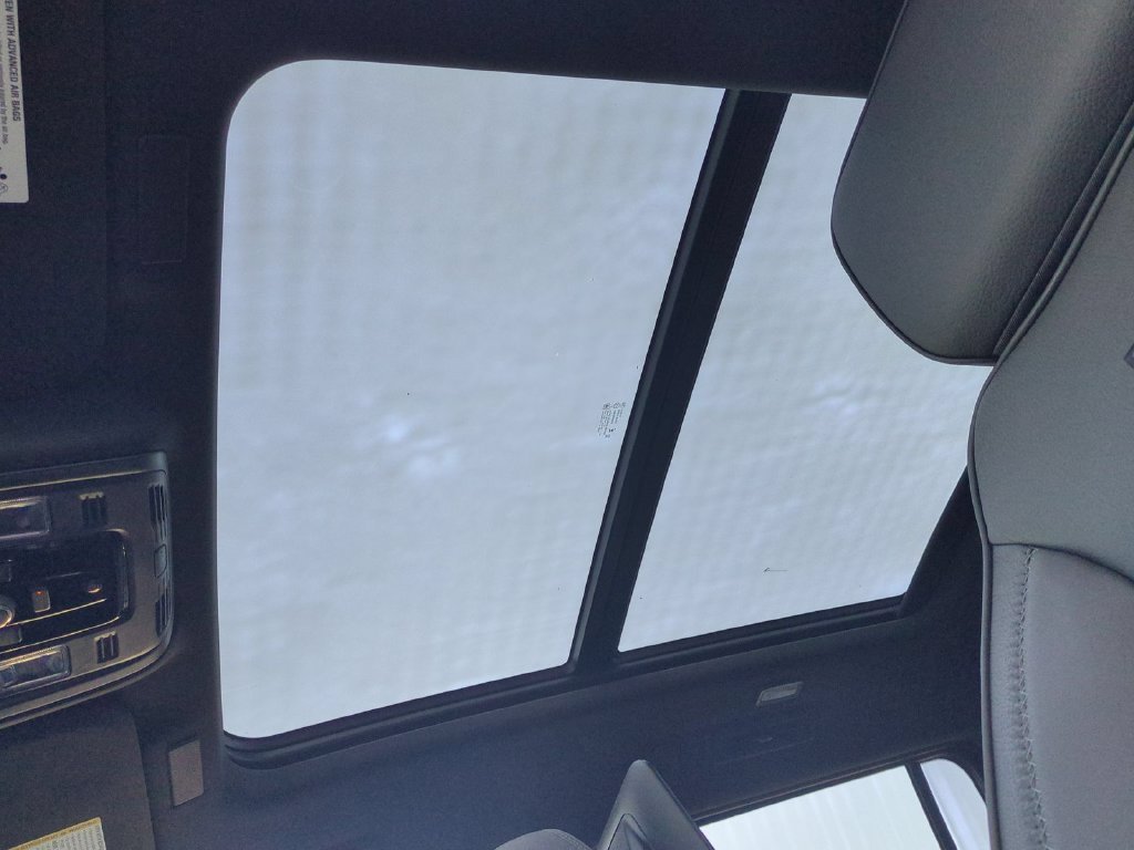 2026 GMC Yukon XL Denali - Photo 21
