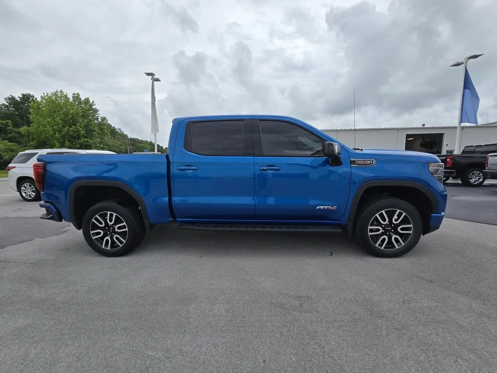 Certified Used 2022 Dynamic Blue Metallic GMC AT4 image 8