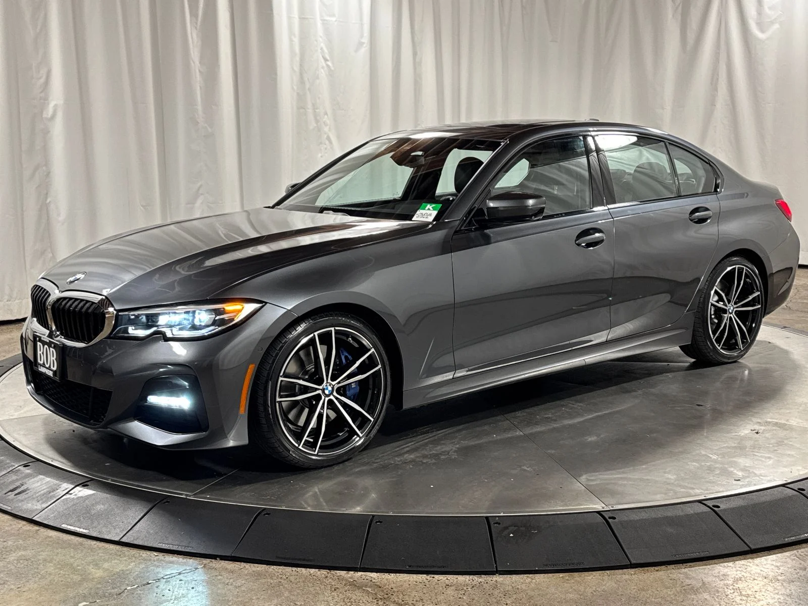 2019 BMW 3 Series 330i Sedan's photo