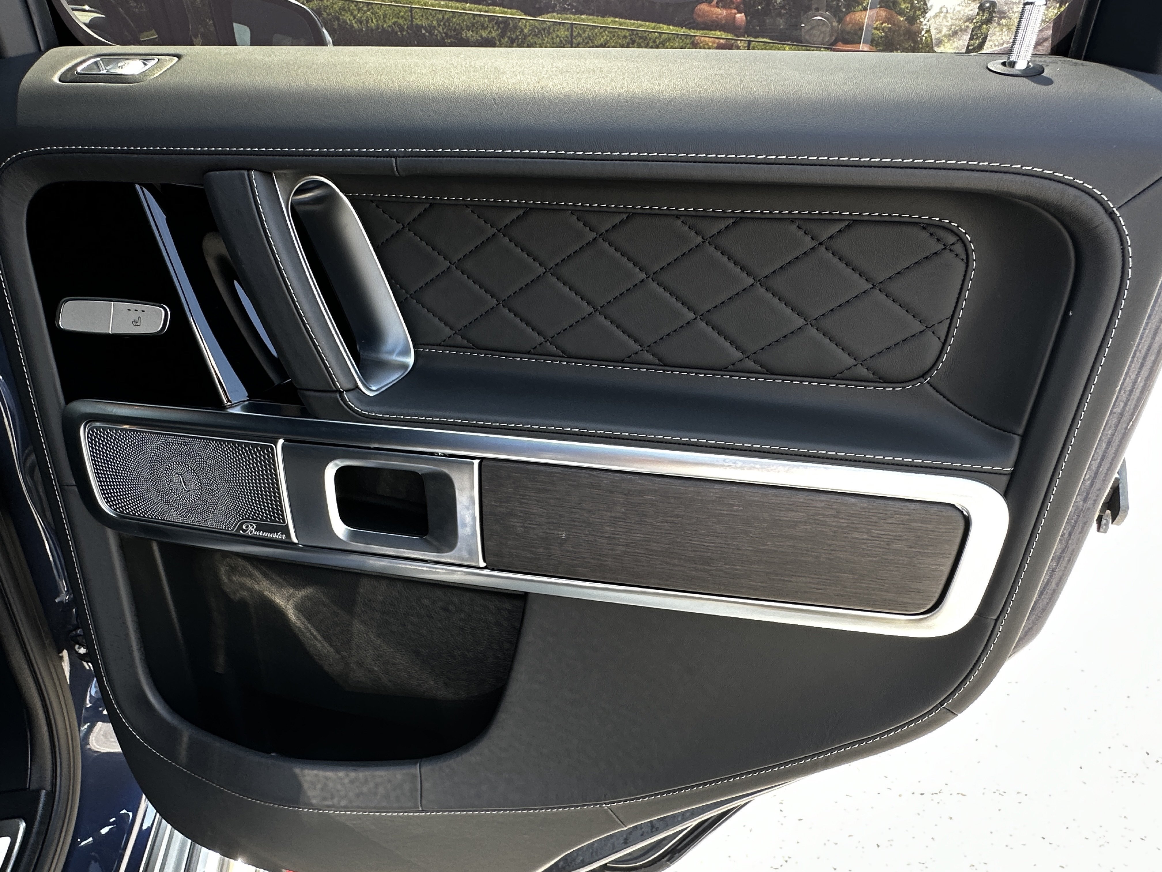 Certified Used 2025 Blue Mercedes-Benz G 550 image 19