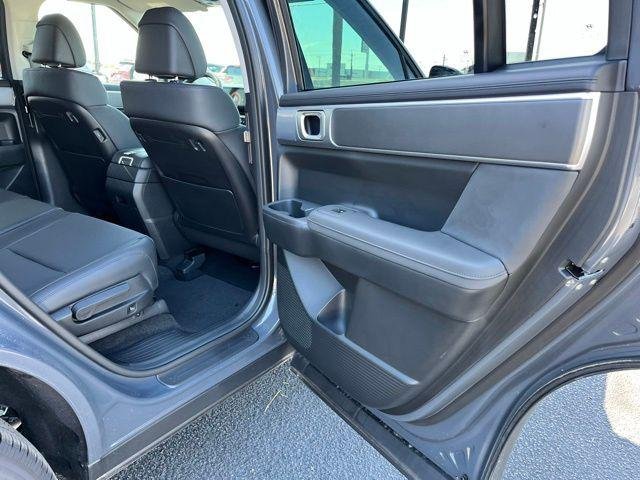 New 2026 Gray Hyundai SEL FWD image 18
