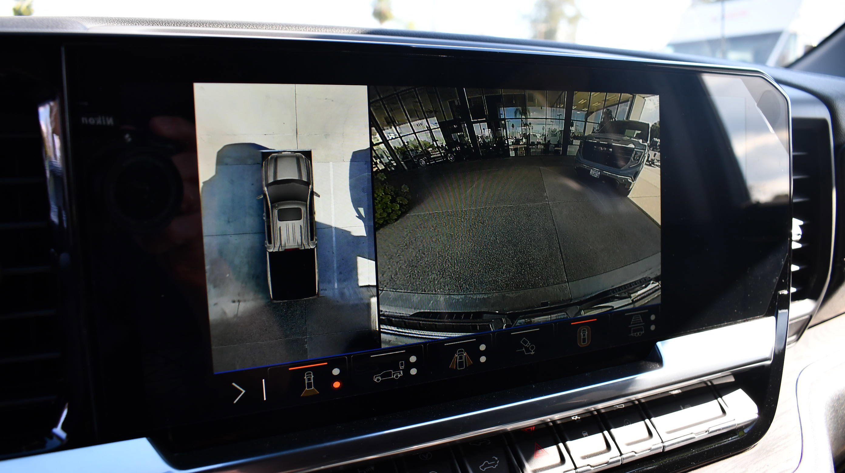 2026 GMC Sierra 1500 SLT - Photo 20