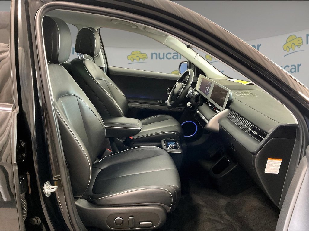 Used 2024 Black Hyundai Limited image 11