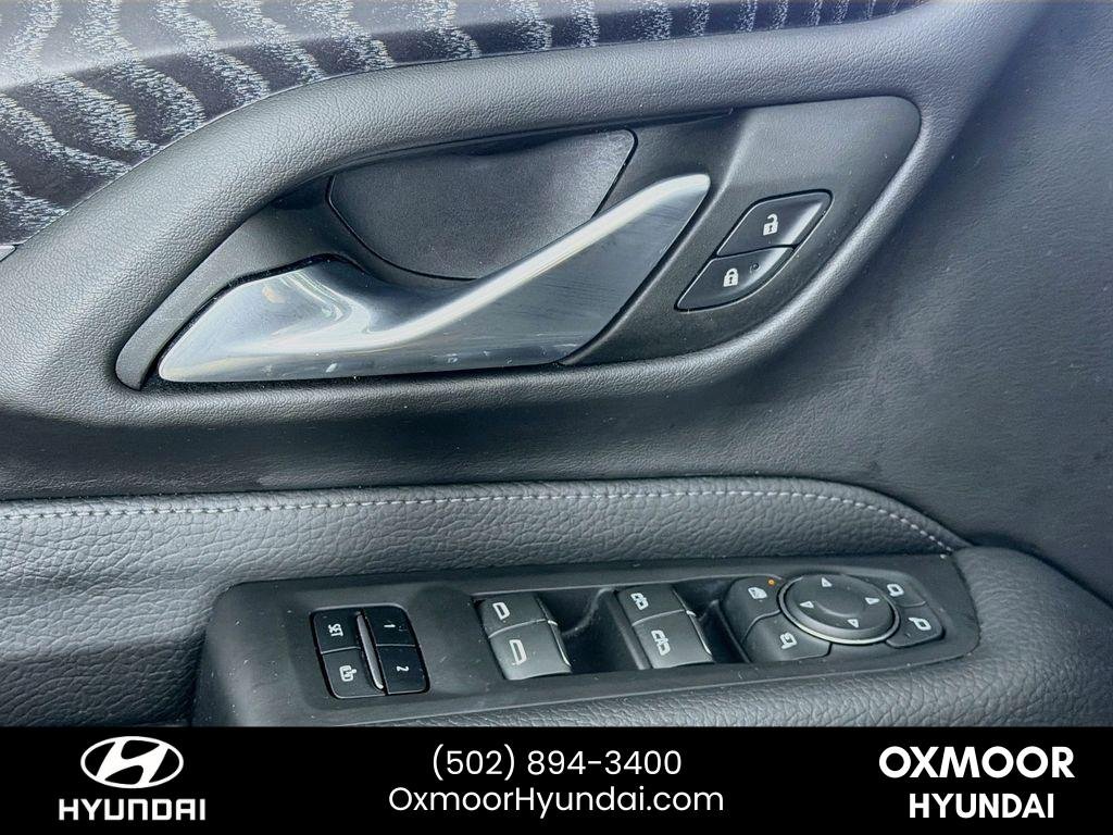Used 2023 Onyx Black GMC Denali image 18