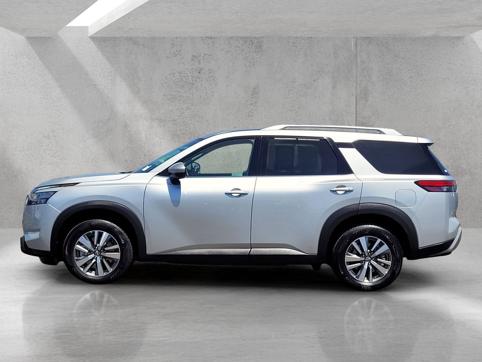 2025 Nissan Pathfinder SL - Photo 8