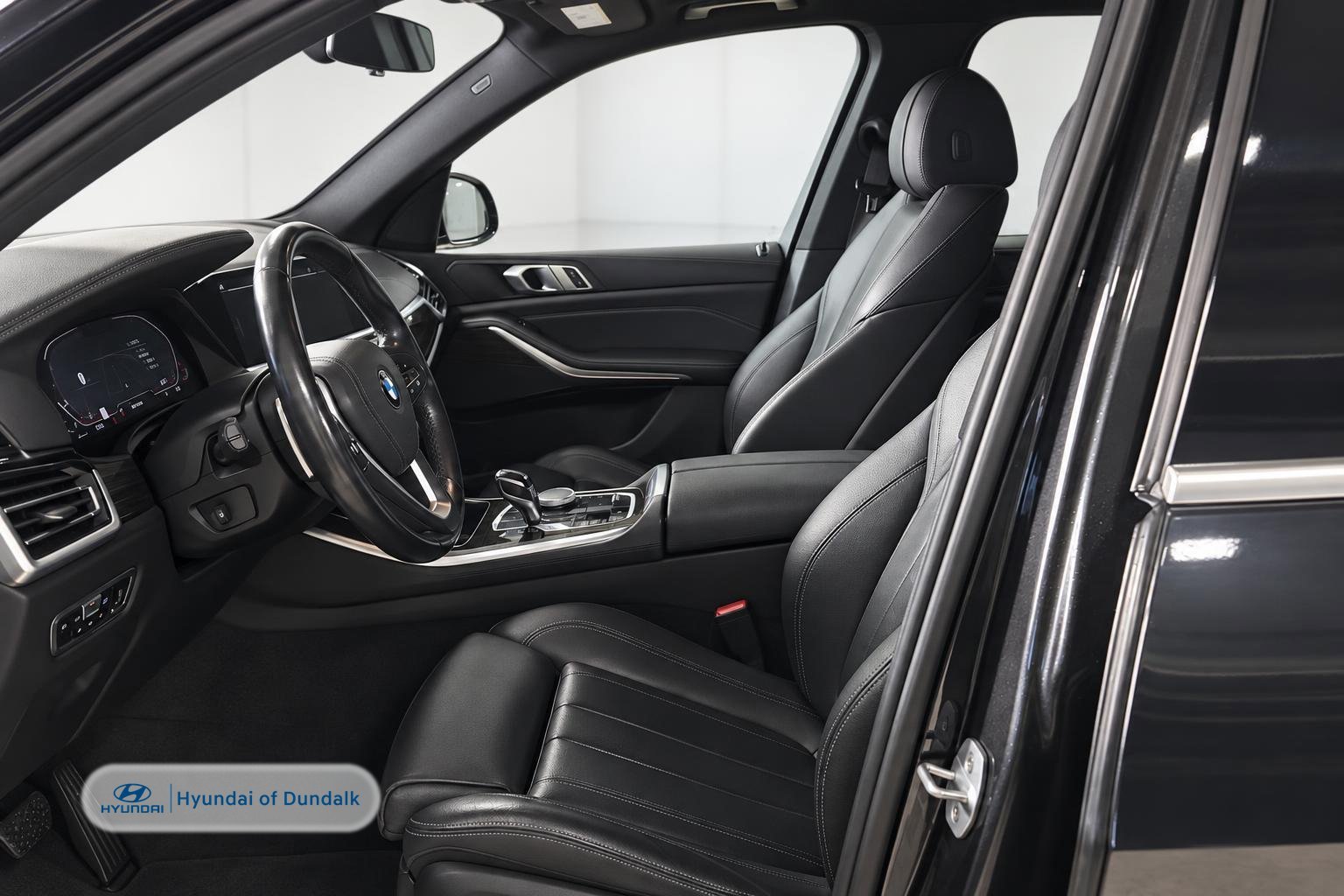 Used 2020 Gray BMW sDrive40i image 7