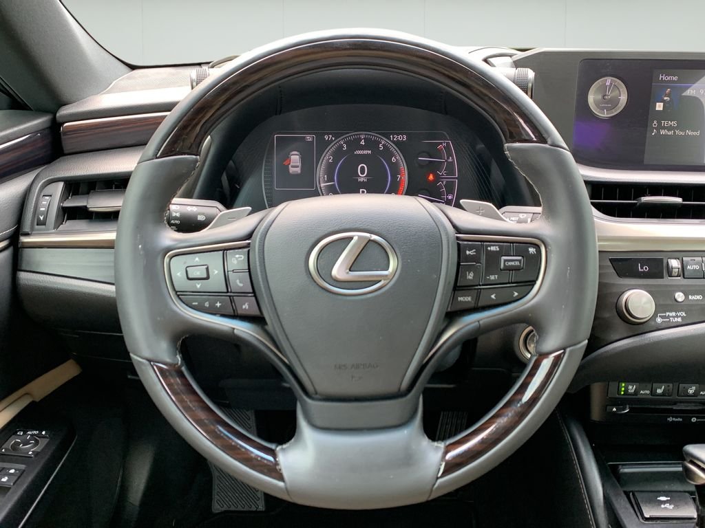2021 Lexus ES 350 - Photo 21