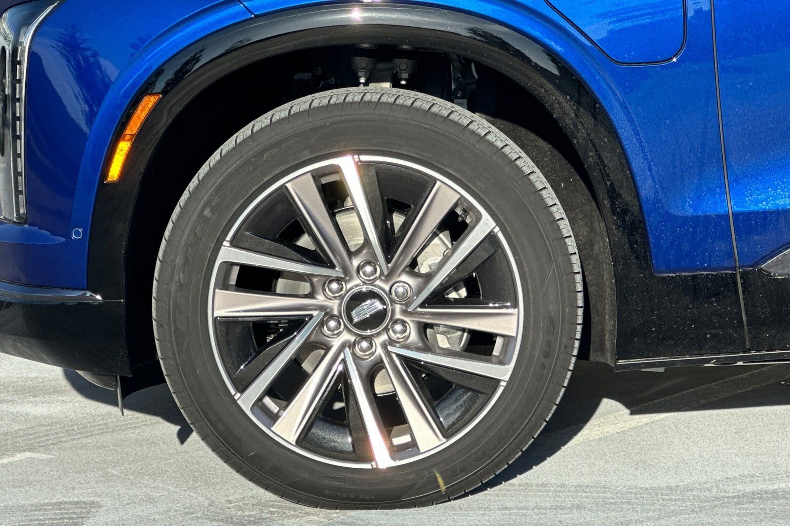 2026 Cadillac VISTIQ Sport - Photo 26