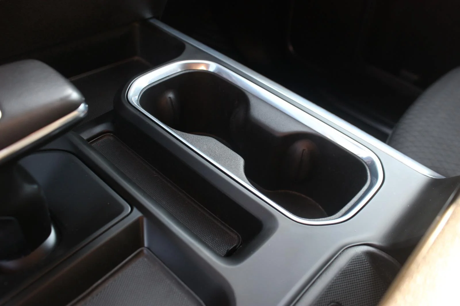 Used 2022 Dynamic Blue Metallic GMC Elevation image 24