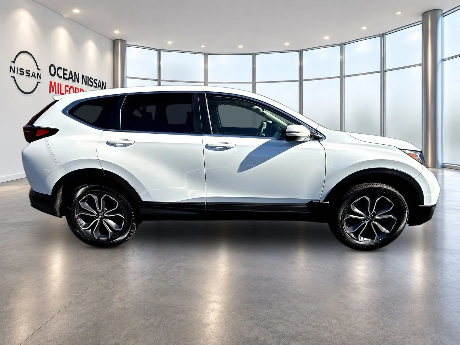 Used 2022 Platinum White Pearl Honda EX image 4