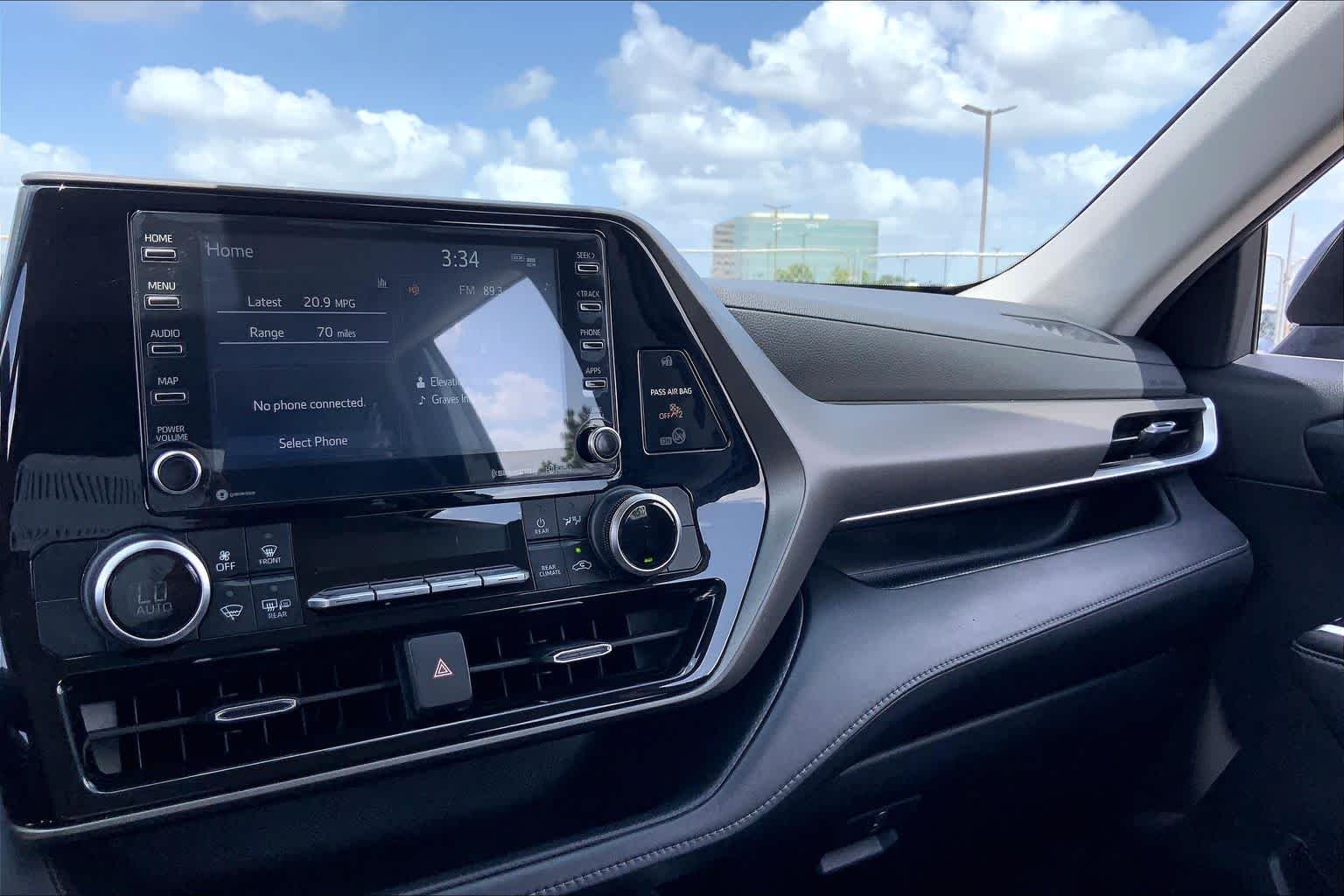 Used 2021 Magnetic Gray Metallic Toyota LE image 35
