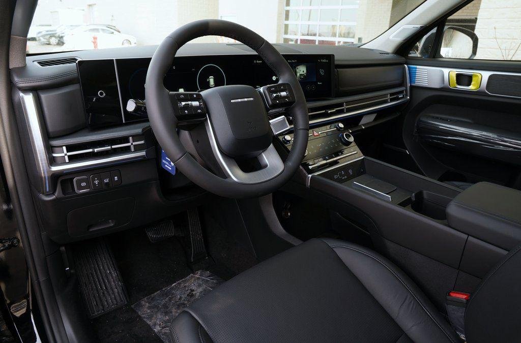 New 2026 Phantom Black Hyundai Limited image 13