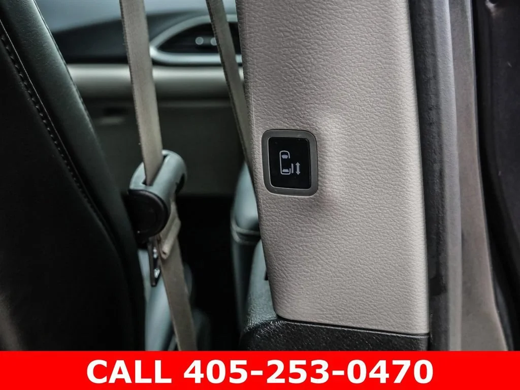Used 2023 Gray Chrysler Touring L image 23