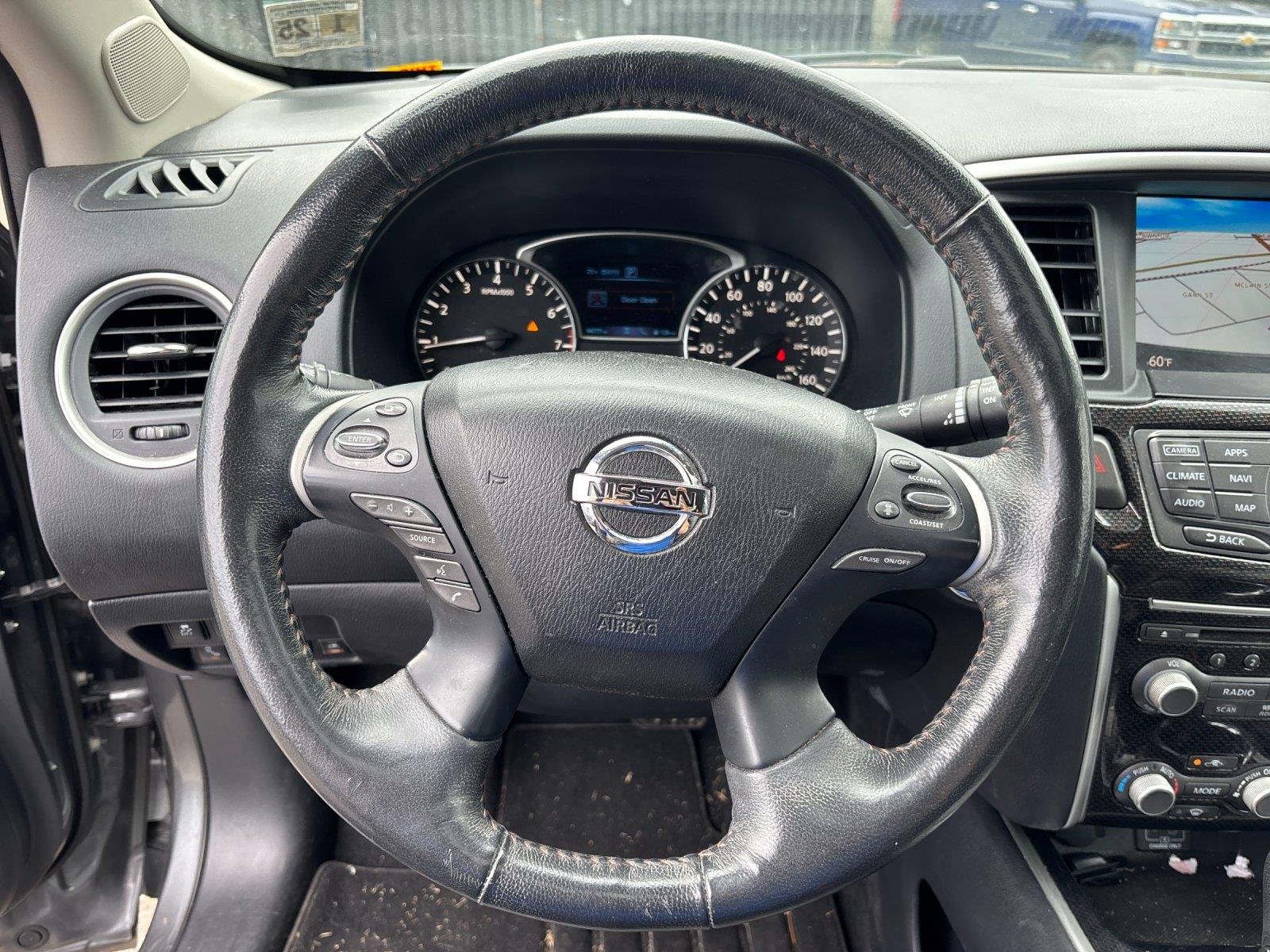 Used 2020  NISSAN SL image 17