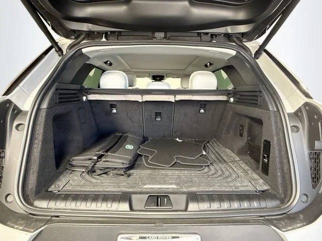 Certified Used 2024 Gray Land Rover SE image 28