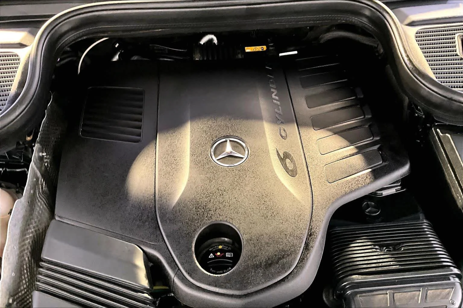 Used 2024 Black Mercedes-Benz GLE 450 image 31