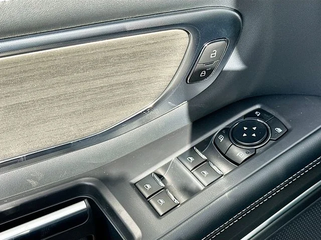 New 2025 Gray Metallic Ford Platinum image 13
