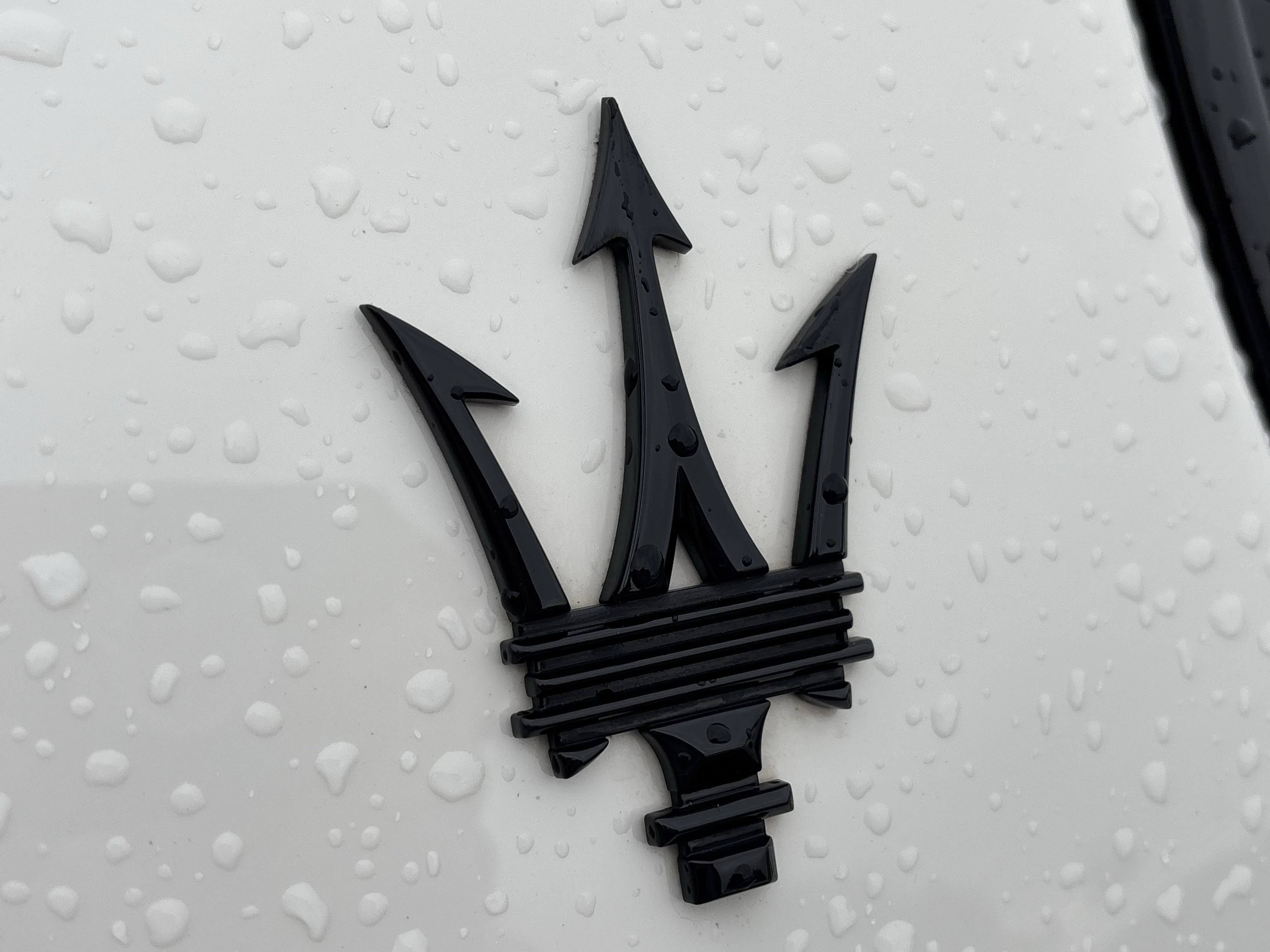 Certified Used 2022 Bianco Maserati Modena image 17