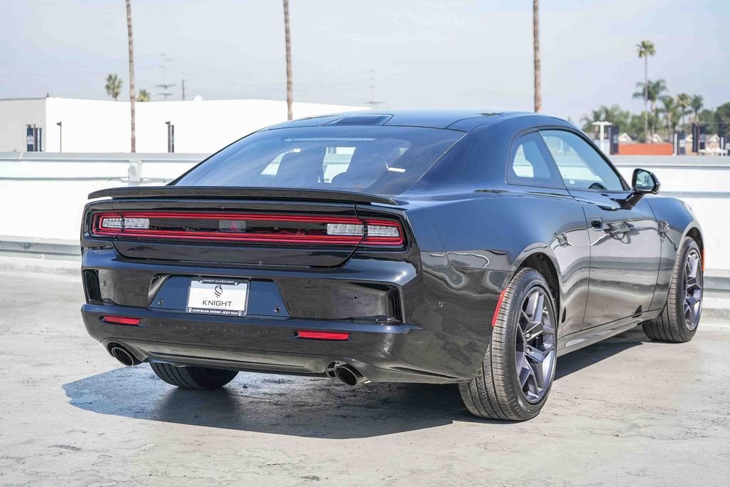 New 2026 Diamond Black Crystal Pearlcoat Dodge Scat Pack Plus image 7