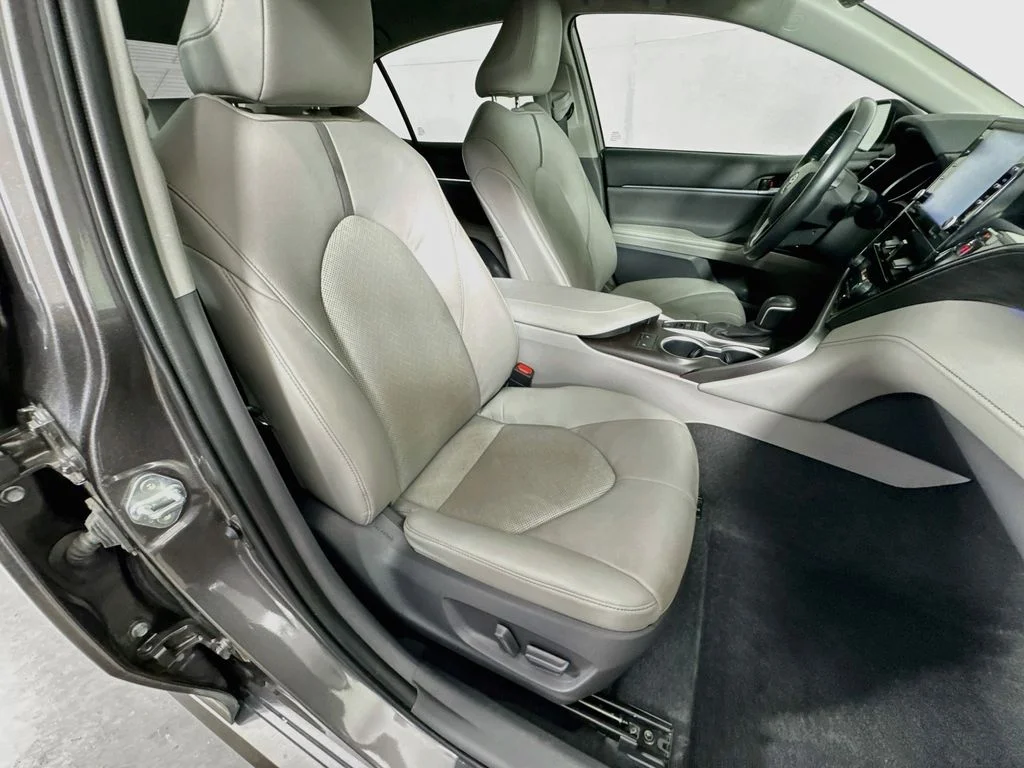 Used 2021 Gray Toyota XLE image 34