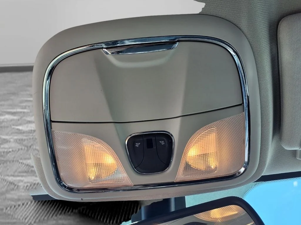 Used 2016 Gray Jeep Latitude image 15