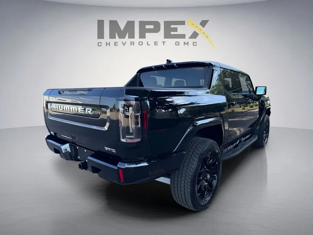 Used 2025 Black GMC 2X image 5