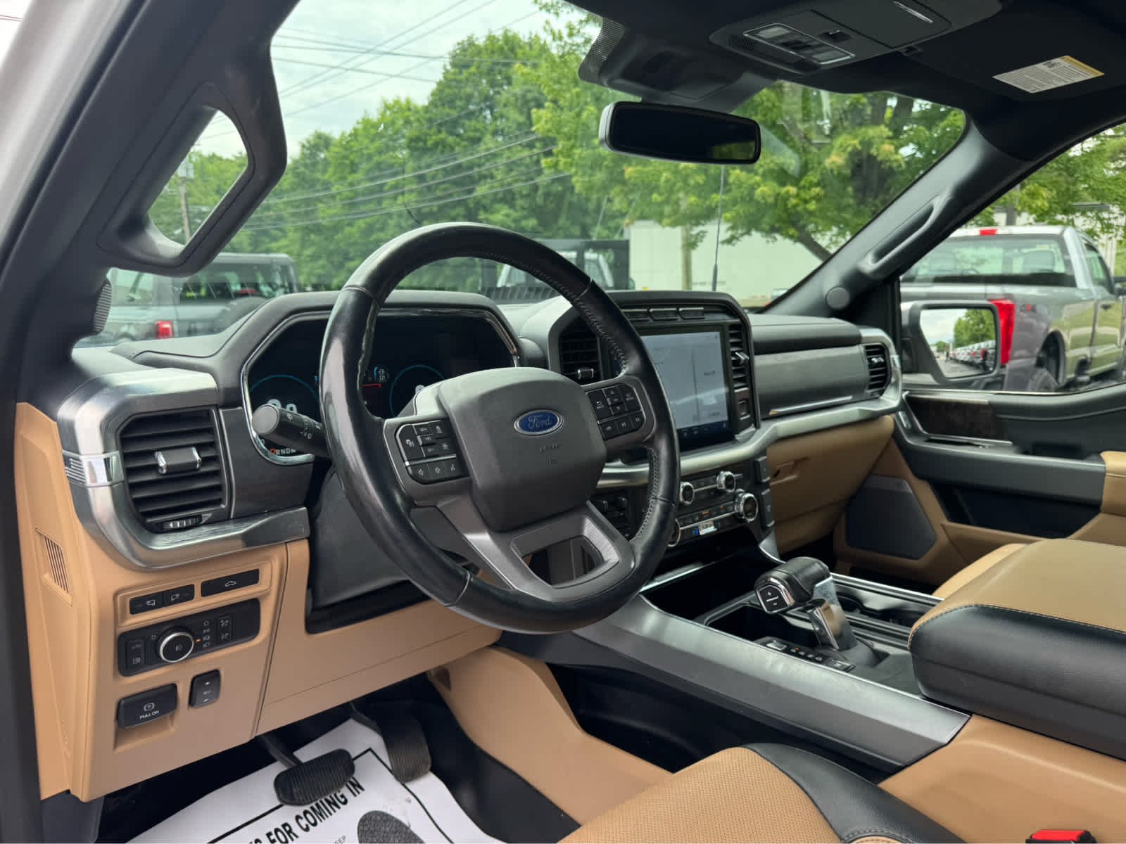 Certified Used 2021 Oxford White Ford LARIAT image 16