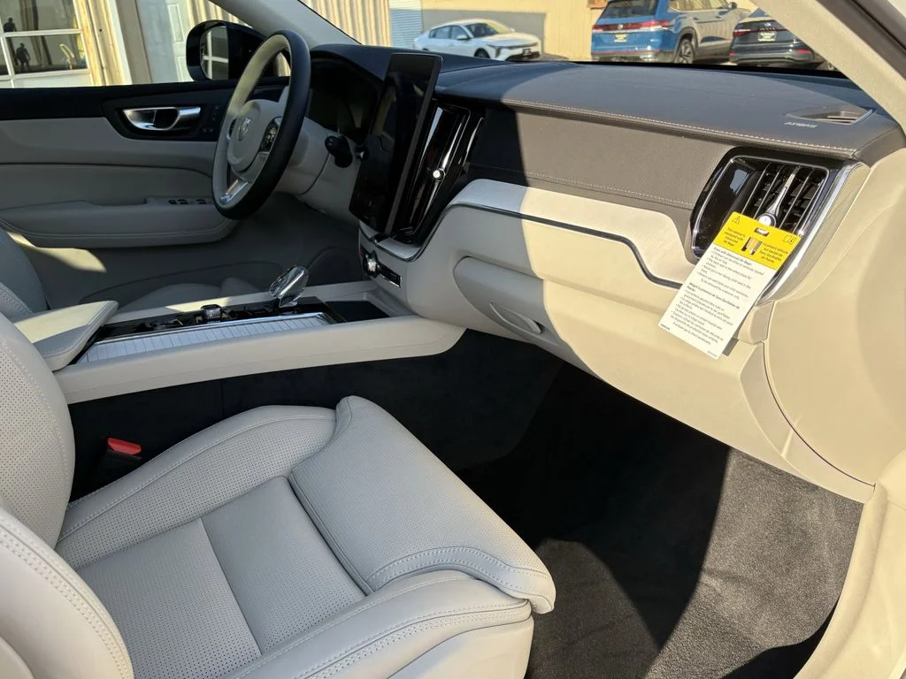 New 2026 Crystal White Volvo Ultra image 30