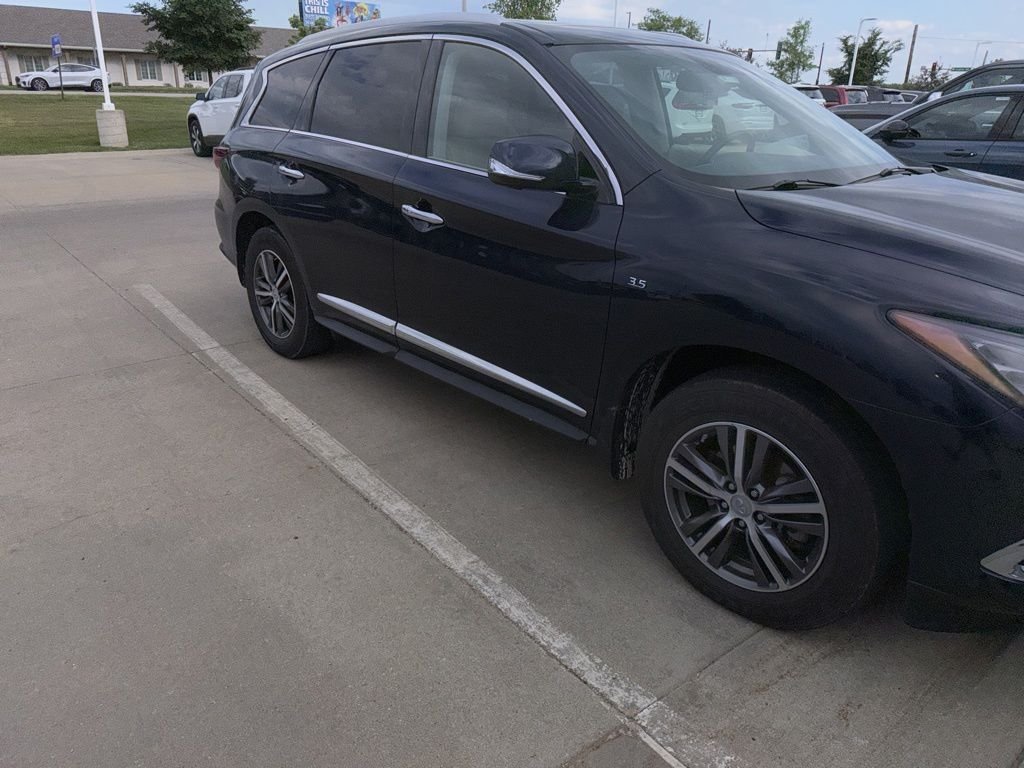 Used 2018 Blue INFINITI Base image 4